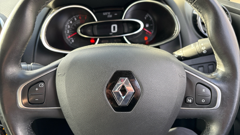 Renault Clio 0.9 TCE 90 Signature Nav 5dr Petrol Hatchback